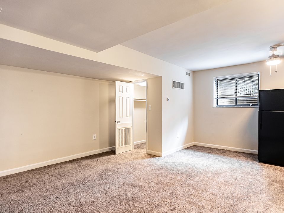 Carpeted Floorplan Options