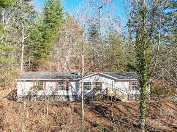 105 Kayce Ln, Candler, NC 28715