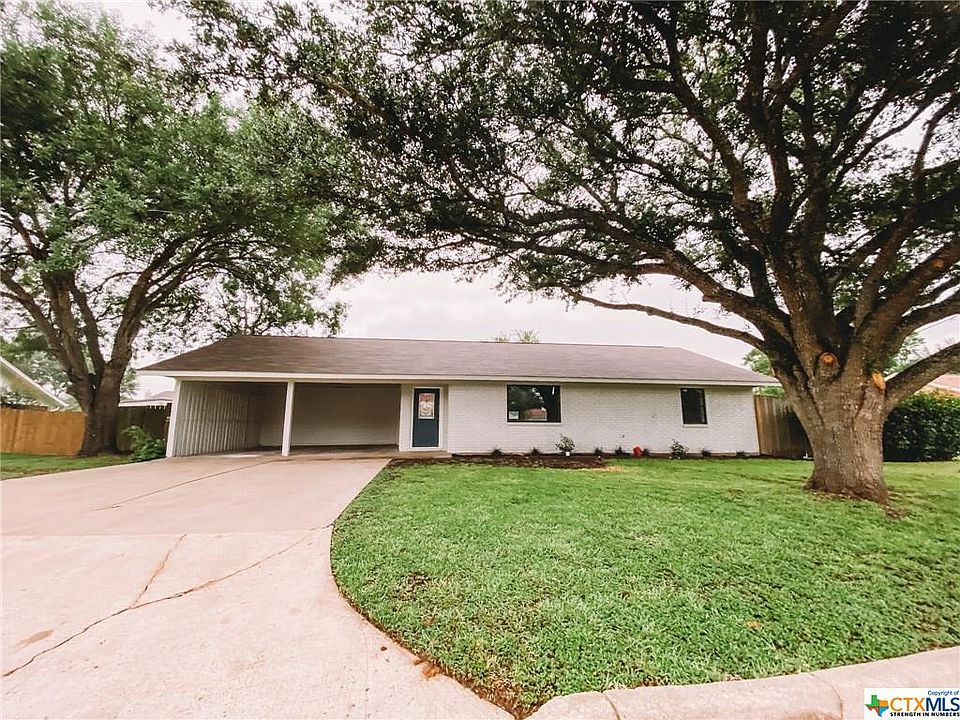1st image of 213 Boehm Dr