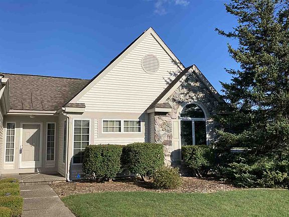 4th image of 5580 Stoney Creek Dr