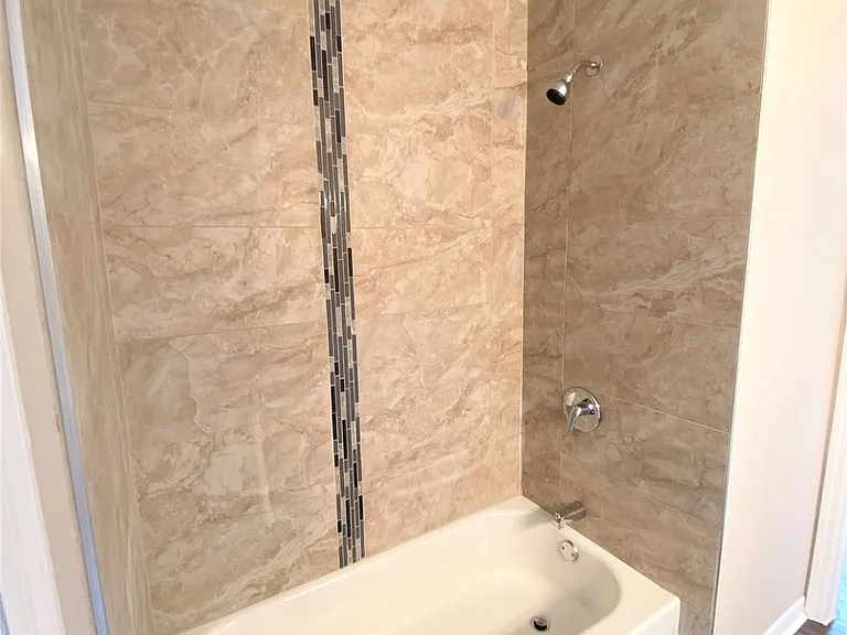 P (Residences Del Sol - 1984 Sunshine Blvd) — Photo 10