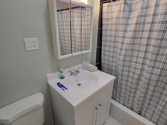 5th image of 4339 S Fairfield Ave #3