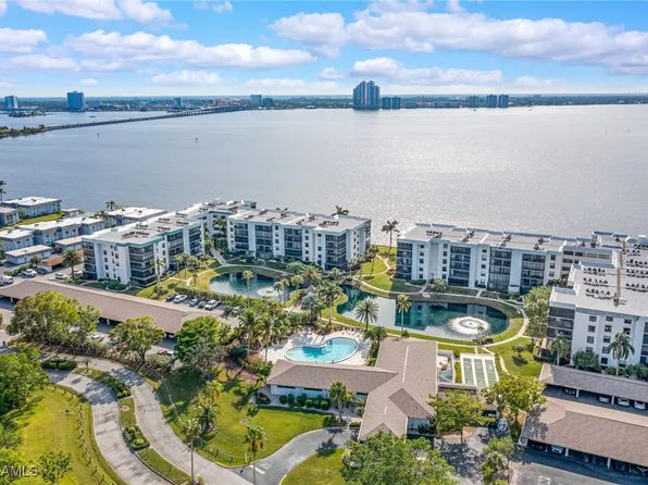 3460 N Key Dr APT 301, North Fort Myers, FL 33903
