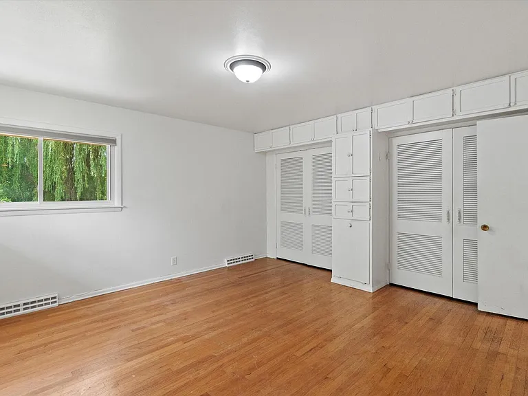 9041 N Rexleigh Dr — Photo 8