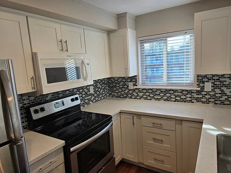 10. Kitchen