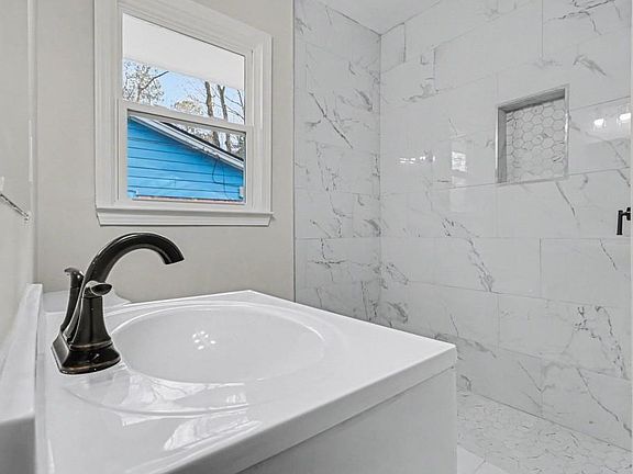 5th image of 2763 Rovena Ct