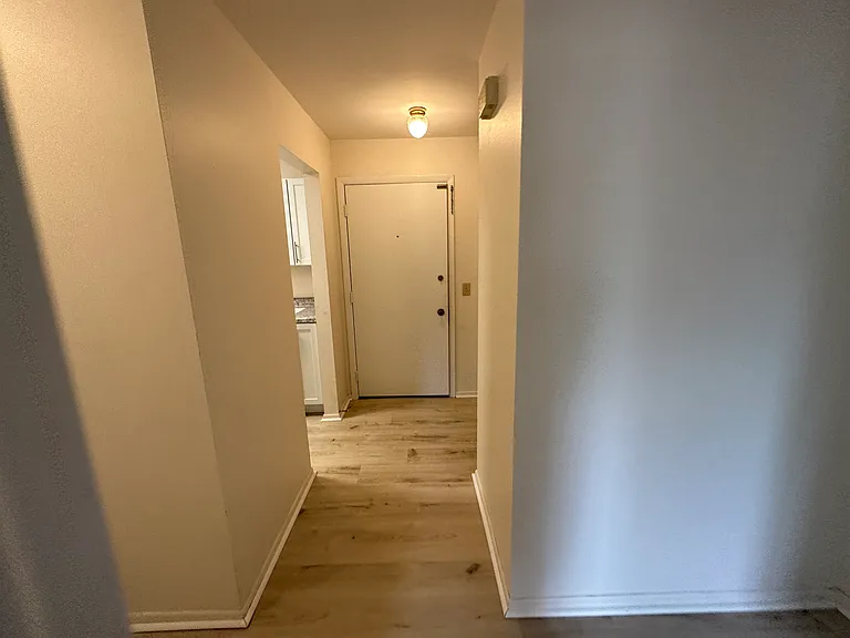 2122 Allen Blvd #27 — Photo 6