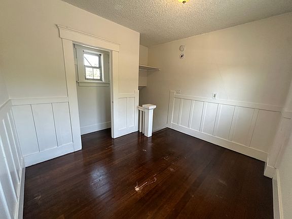 5th image of 331 Newland St