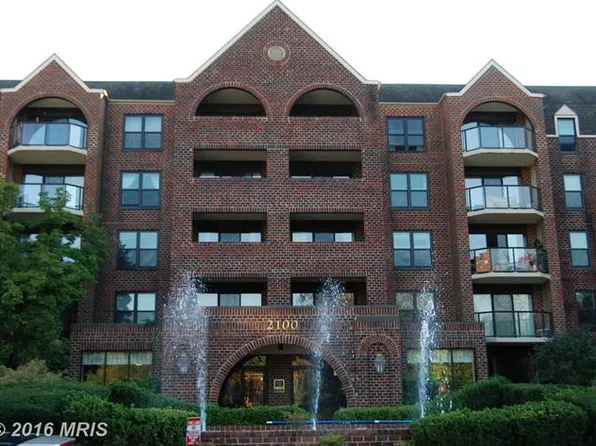 2100 Lee Hwy APT 228, Arlington, VA 22201