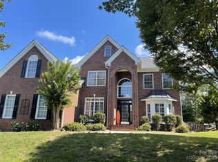 734 Fairway Point Dr, Tega Cay, SC 29708