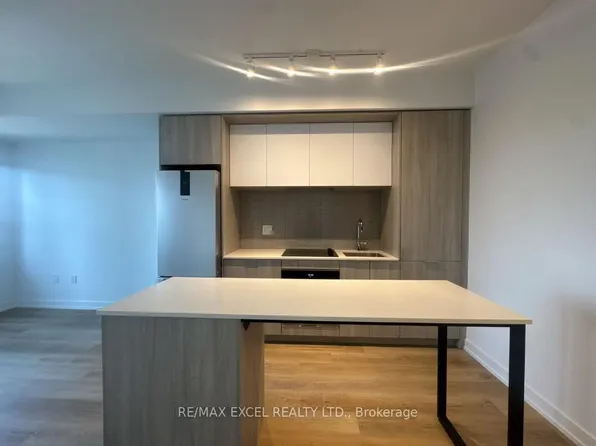 395 Square One Dr, Mississauga, ON