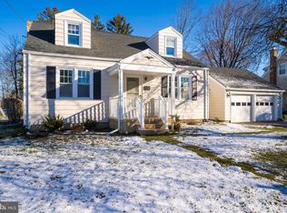 112 Prospect Dr, Hightstown, NJ 08520