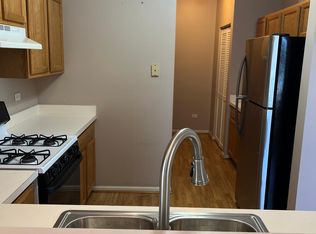 3076 Falling Waters Ln, Lindenhurst, IL 60046