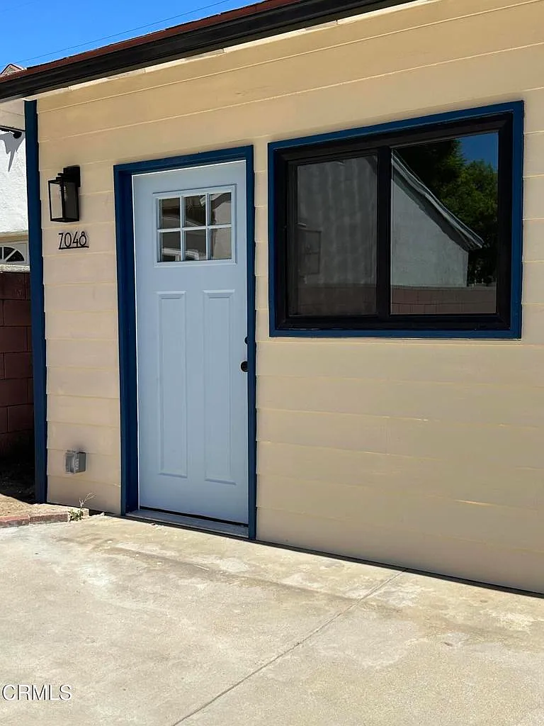 1 bed, 1.0 bath, 400 sqft, $2,000 — Photo 1