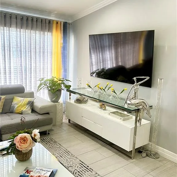4021 Ice Castle Way #4 — Photo 3