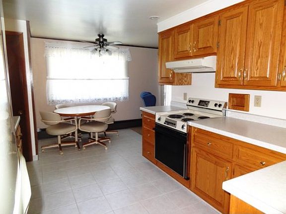 4th image of 2022 E Vista Cir