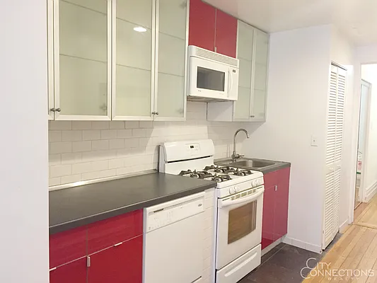 Rented by City Connections Realty | media 12