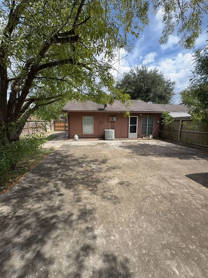 12639 Marble Dr — Photo 3