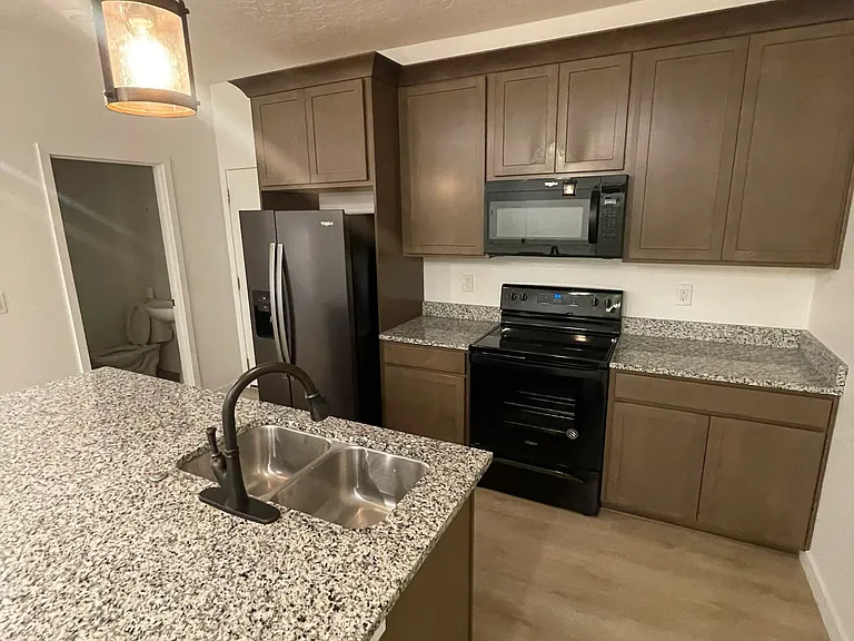 266 S Meadowbrook Ct — Photo 3