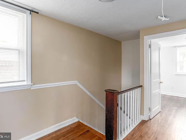 8 Marvilo Ave — Photo 10