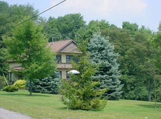 302 Laurel Cir, Terra Alta, WV 26764