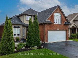 8665 Westport Dr, Niagara Falls, ON L2H0A3