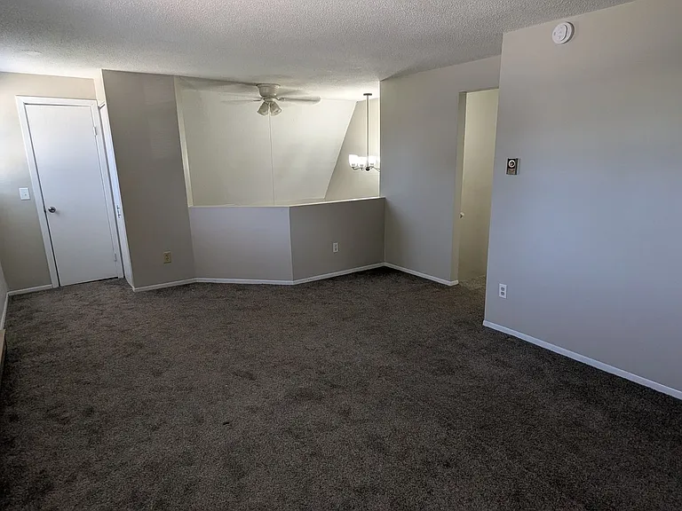 809 Kerns Dr NE — Photo 12