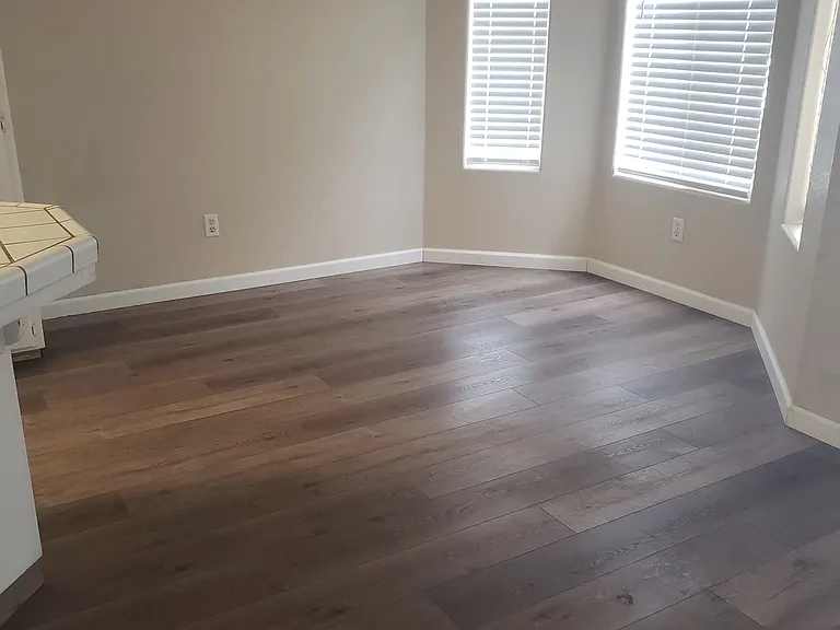 1237 E Athens Ave — Photo 2