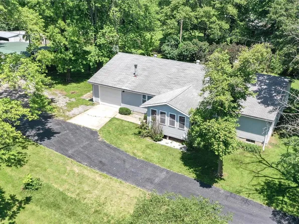 26073 Witt Mill Rd, Jerseyville, IL 62052