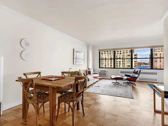 4th image of 165 W End Ave APT 10C