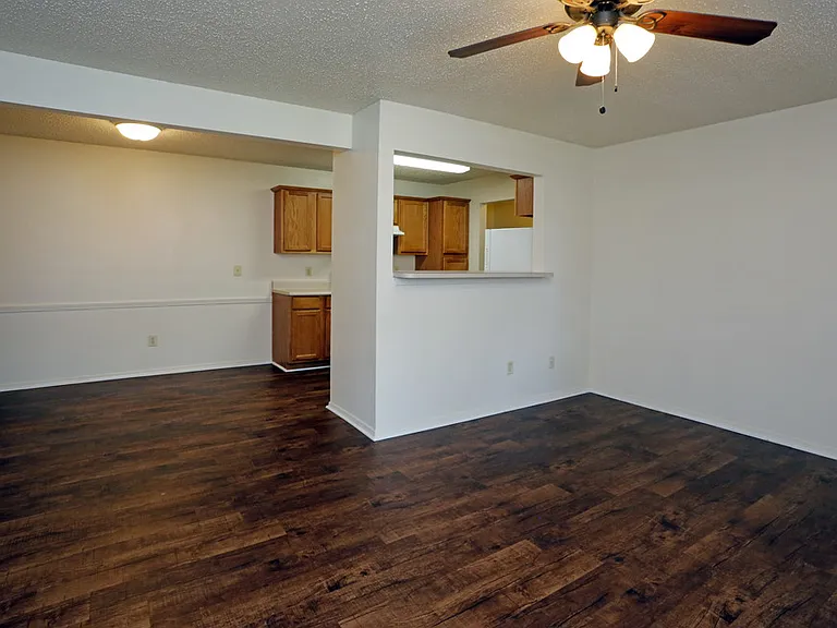 100 Chapelridge Dr — Photo 11