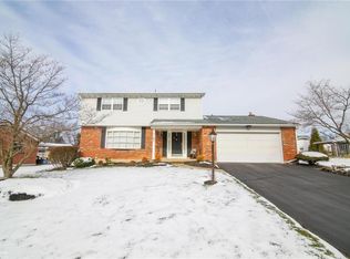 7187 Hillcrest Dr, Macungie, PA 18062