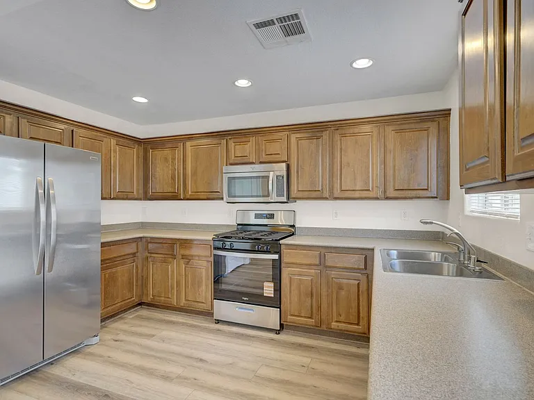 3952 Badgerbrook St — Photo 15