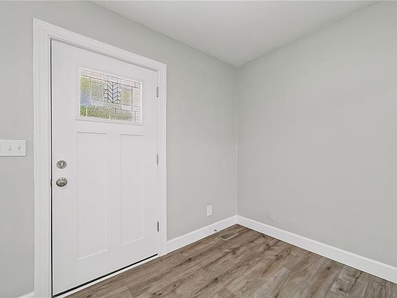5th image of 65 Cavalier Rd