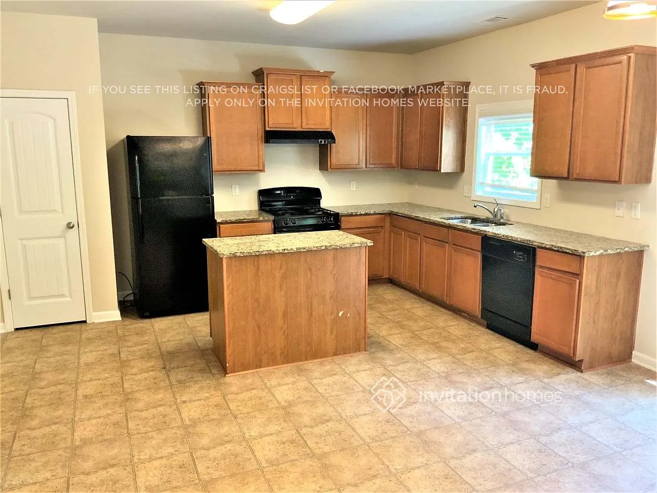 7330 Gossamer St Union City, GA 30291 — Photo 4