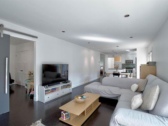 4th image of 751 Martin Ave #753