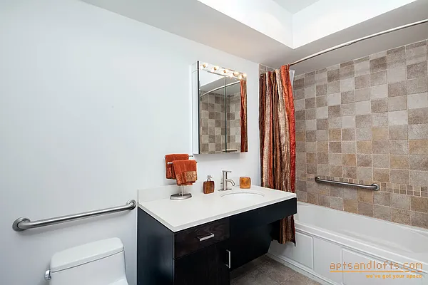 Sold by aptsandlofts.com | media 17