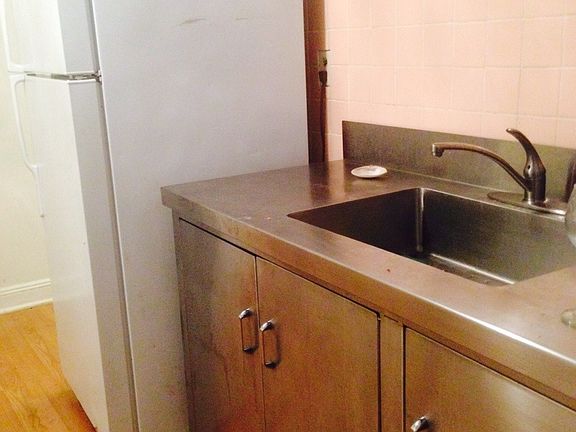 2nd image of 2166 19th St