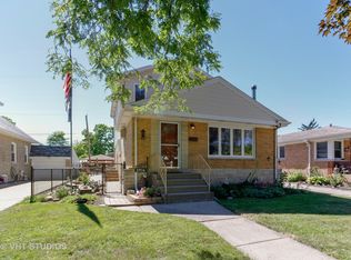 2916 Hawthorne St, Franklin Park, IL