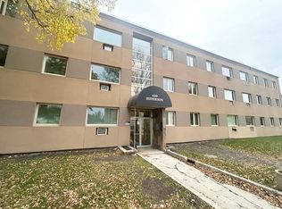 620 Jefferson Ave #17, Winnipeg, MB R2V 0P2
