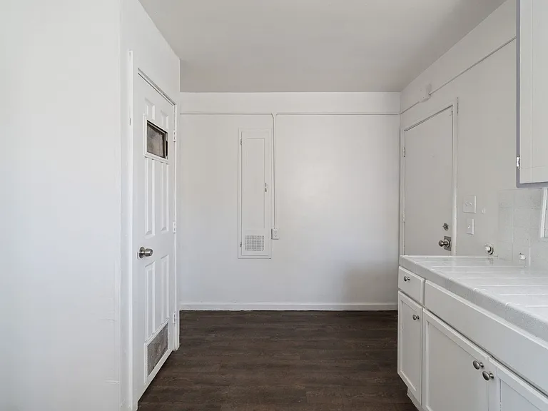 1114 Martin Ave — Photo 11