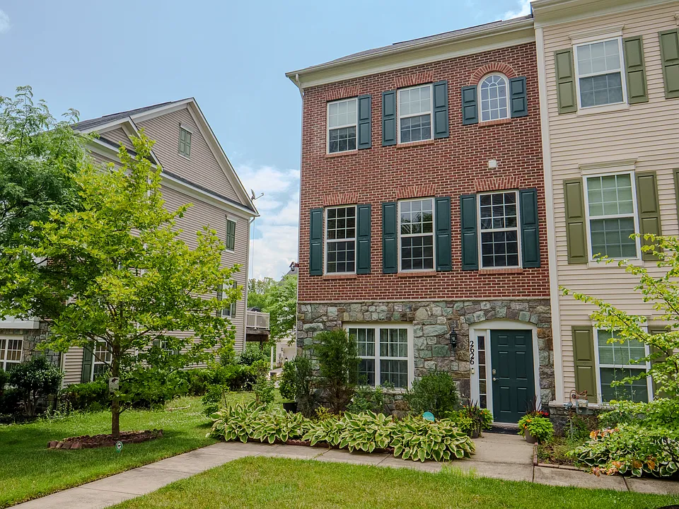 2626 River Basin Ln