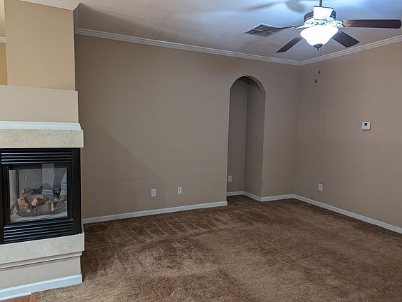 3rd image of 721 Justins Place Ln
