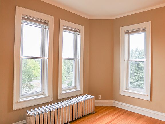 5th image of 5021 N Damen Ave APT 18