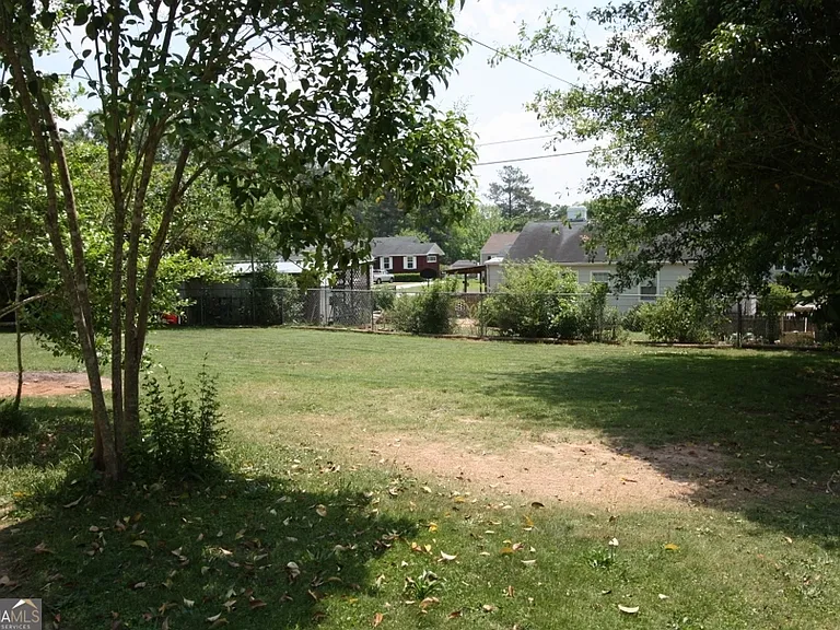 222 Beechwood Cir — Photo 13