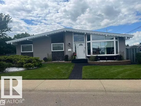 13304 70th St NW, Edmonton, AB T5C 0K3