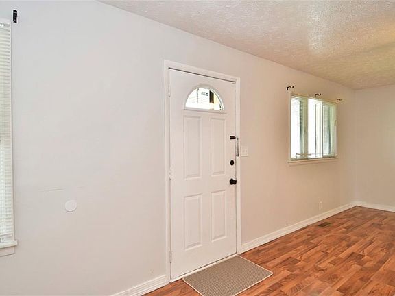 5th image of 1109 Westbrook Ave