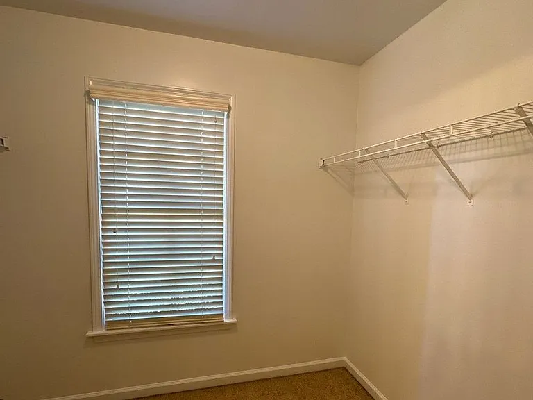 10135 Ridgewood Oak Dr — Photo 32