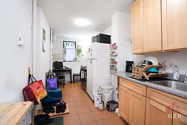 Rented by Avenues Real Estate | media 5