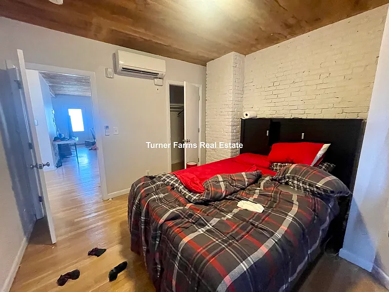 158 Broadway #3 — Photo 11